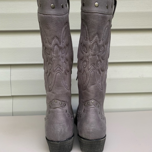 JUSTFAB Dolley gray boots. Size 6,5. - Picture 3 of 10
